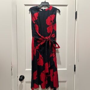 Chic Floral Midi Dress in Black and Red